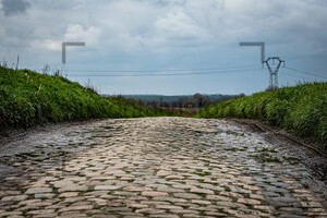 Verchain-Maugré to Quérénaing: Paris-Roubaix - Cobble Stone Sectors