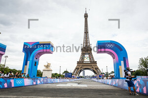 Eiffel Tower: Olympic Games - Paris 2024