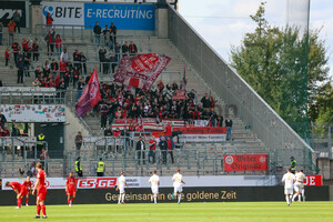 Wehen Wiesbaden Fans in Essen 14.09.2024